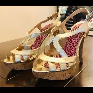 Aldo Gold Slingback Heels w Cork bottom